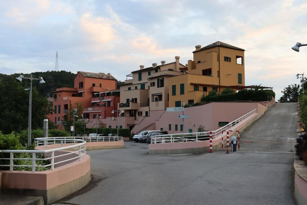 Appartement Dans Un Terrain De Golf, 5 Min De La Mer En Voiture, Parking Gratuit Cogoleto Exterior photo
