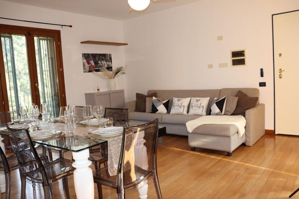 Appartement Dans Un Terrain De Golf, 5 Min De La Mer En Voiture, Parking Gratuit Cogoleto Exterior photo