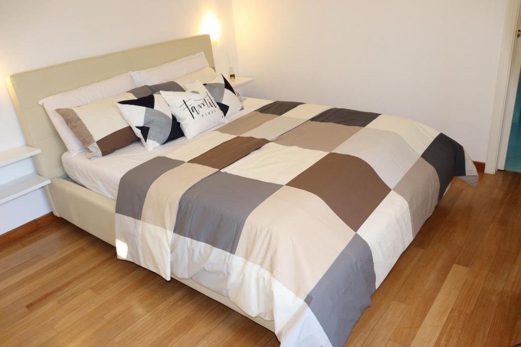Appartement Dans Un Terrain De Golf, 5 Min De La Mer En Voiture, Parking Gratuit Cogoleto Exterior photo