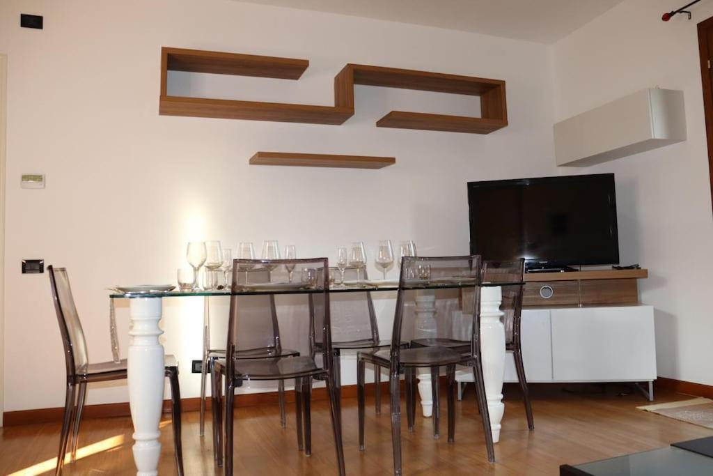 Appartement Dans Un Terrain De Golf, 5 Min De La Mer En Voiture, Parking Gratuit Cogoleto Exterior photo